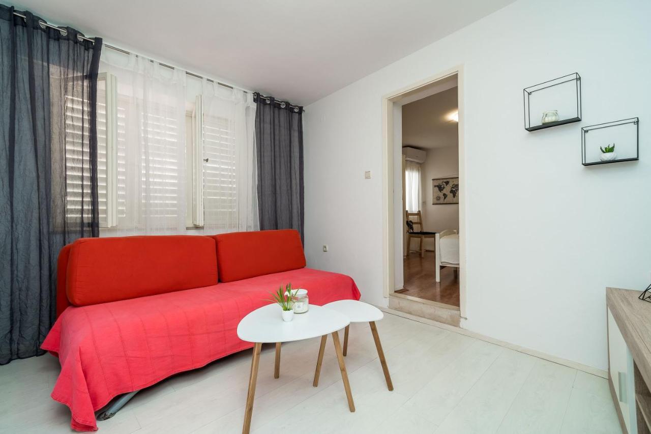Laura - Lapad Apartment