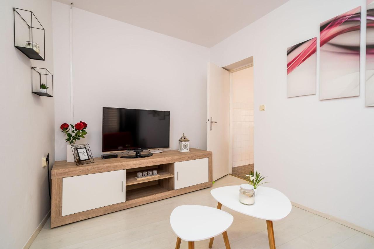 Laura - Lapad Apartment